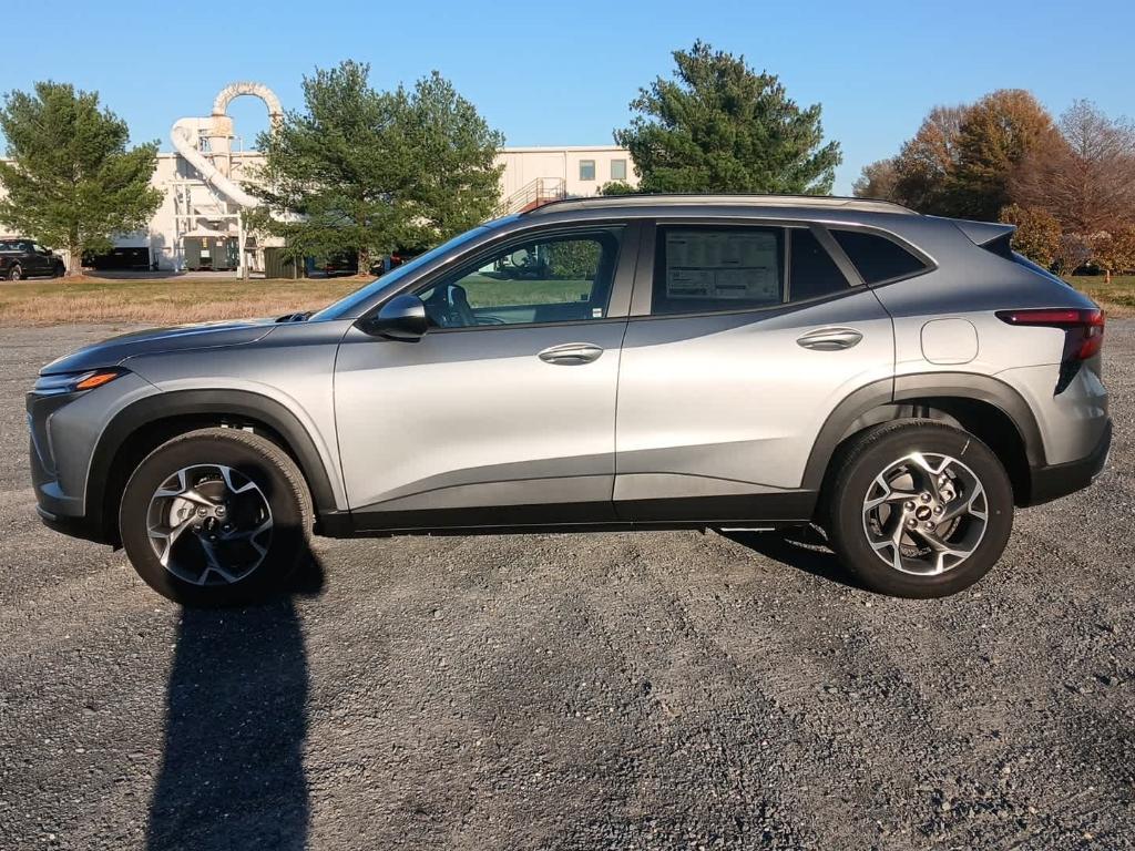 new 2025 Chevrolet Trax car, priced at $26,155