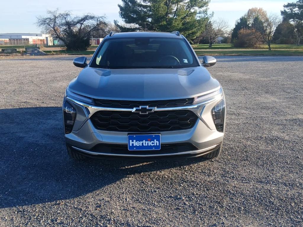 new 2025 Chevrolet Trax car, priced at $26,155