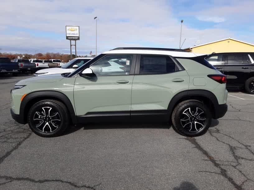 new 2025 Chevrolet TrailBlazer car, priced at $28,890