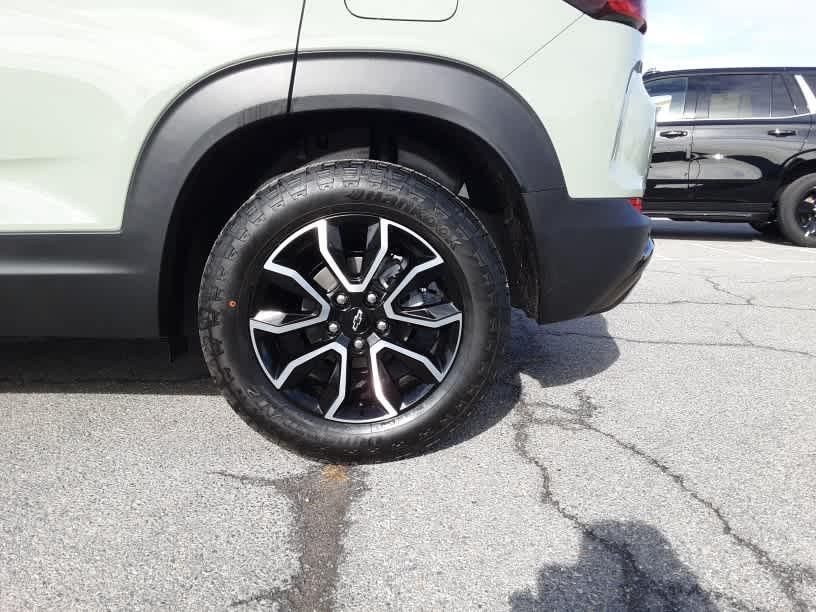 new 2025 Chevrolet TrailBlazer car, priced at $28,890