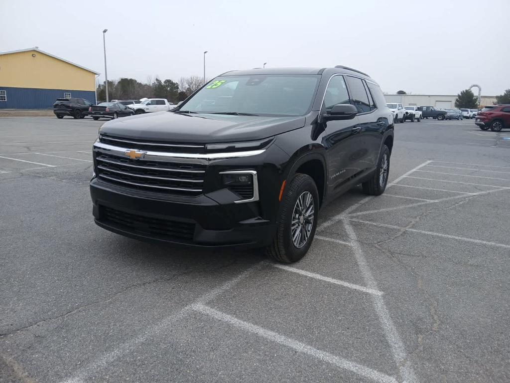 new 2025 Chevrolet Traverse car, priced at $41,995