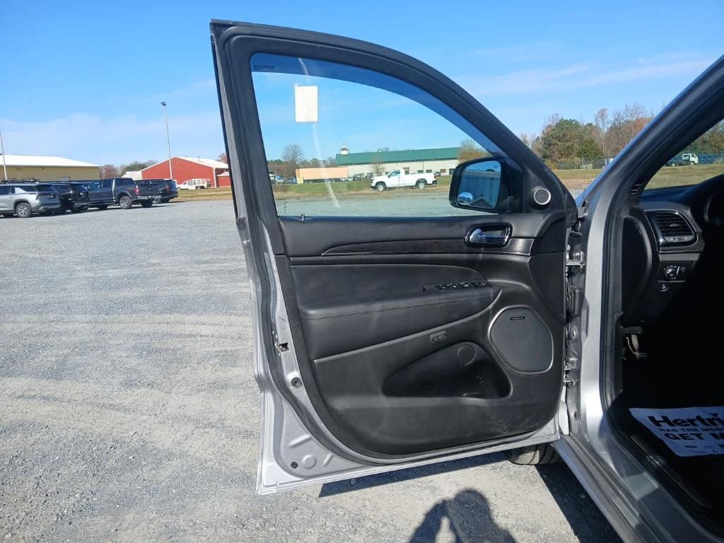 used 2020 Jeep Grand Cherokee car, priced at $27,700