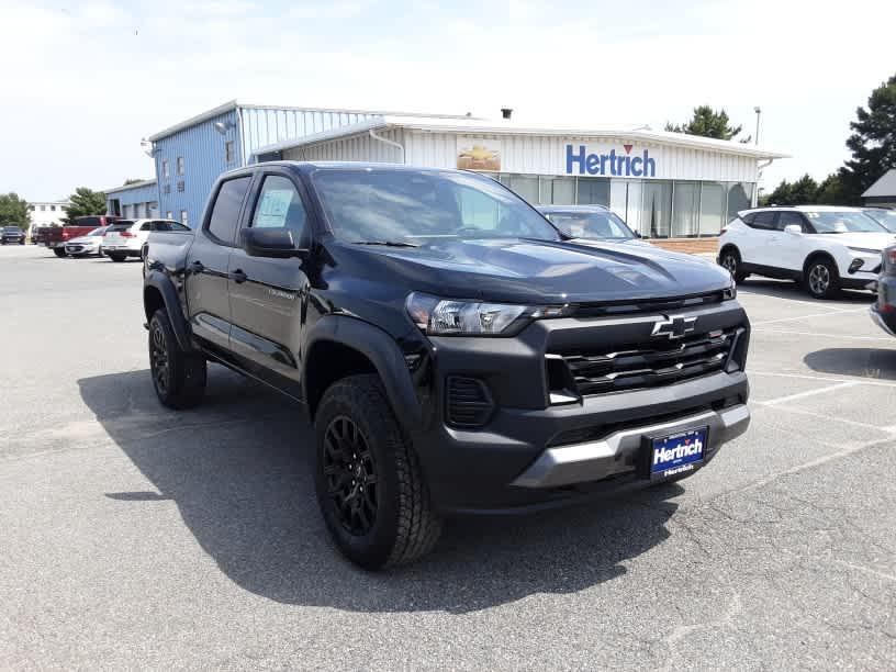 new 2024 Chevrolet Colorado car, priced at $38,965