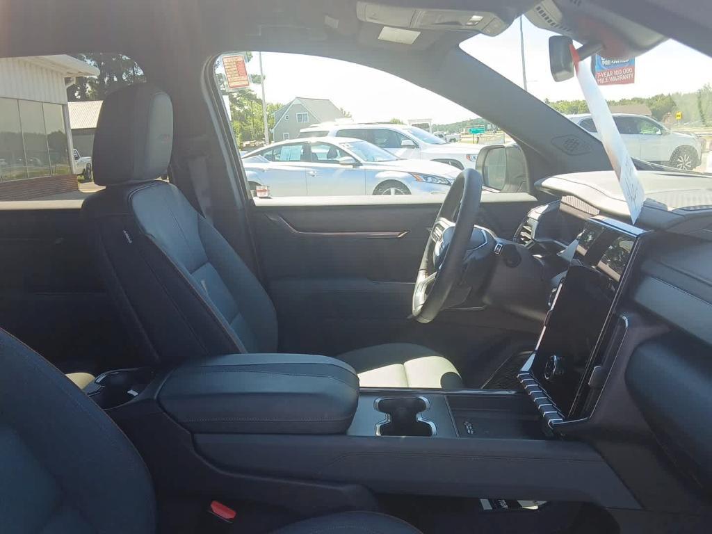 used 2024 GMC Acadia car, priced at $46,391