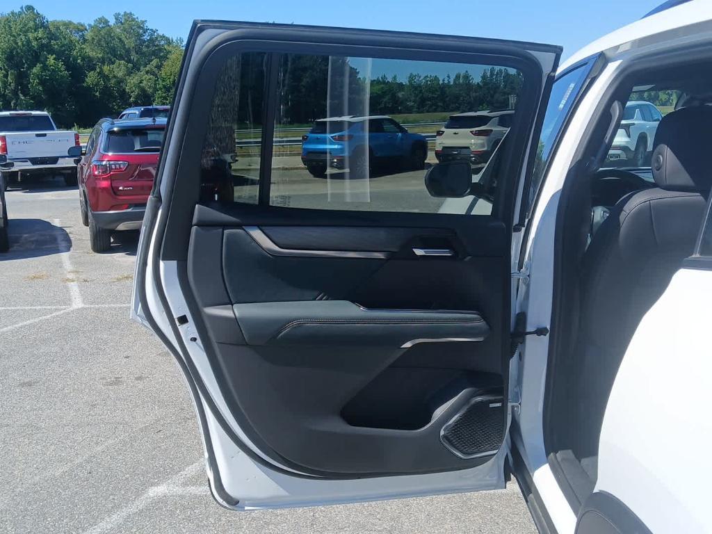 used 2024 GMC Acadia car, priced at $46,391