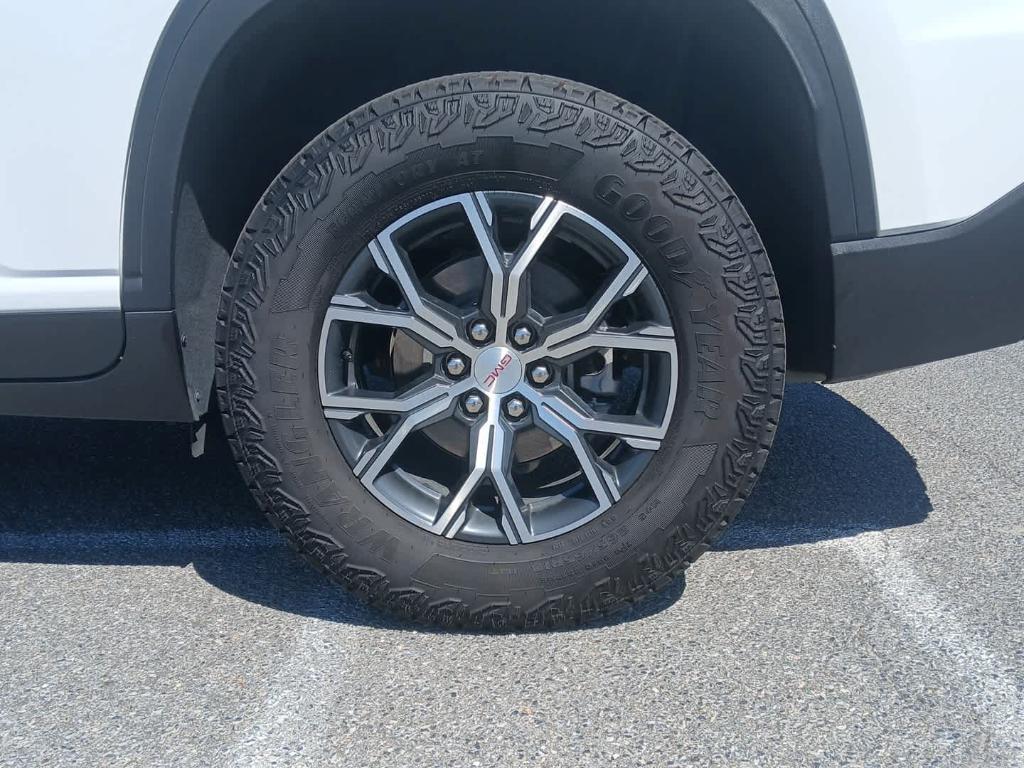 used 2024 GMC Acadia car, priced at $46,391