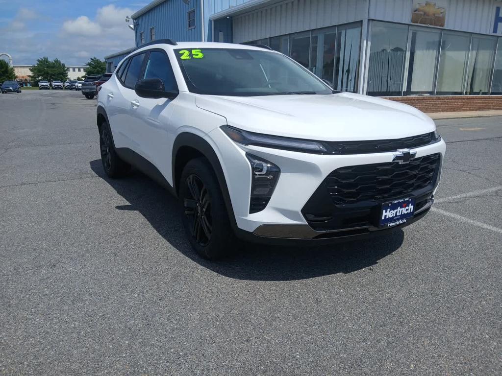 new 2025 Chevrolet Trax car, priced at $26,955
