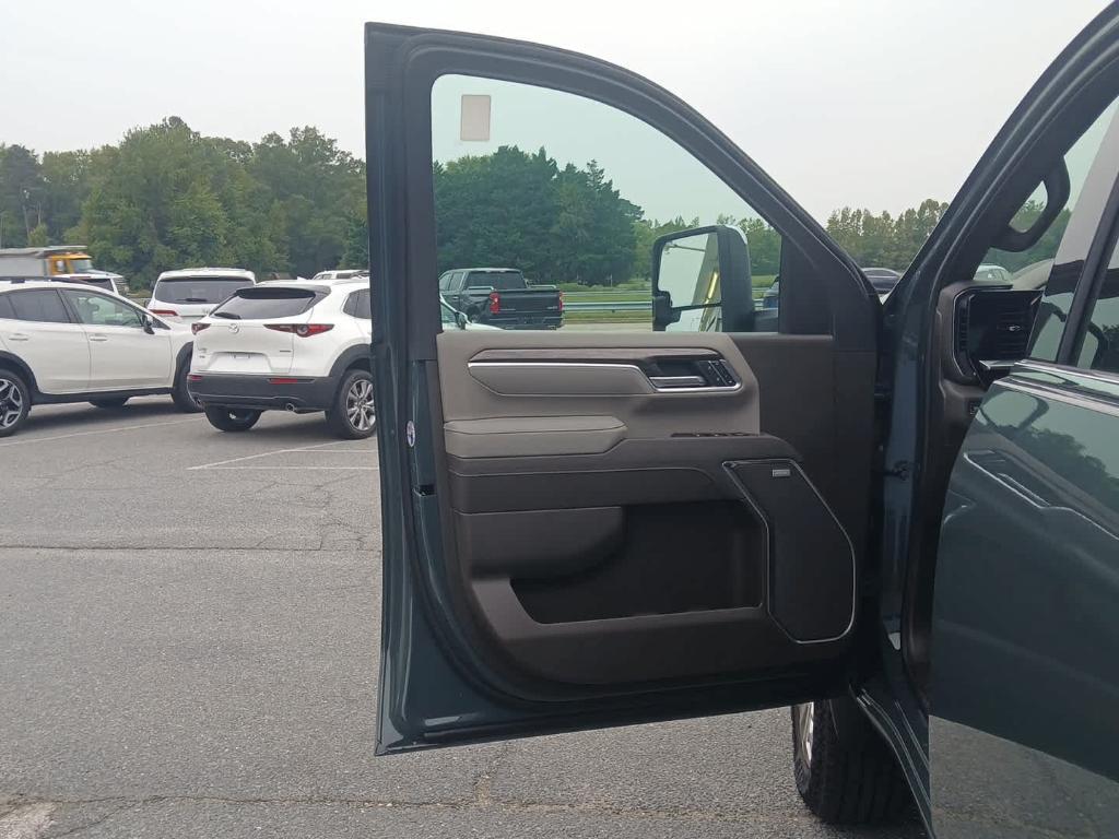 new 2025 Chevrolet Silverado 2500 car, priced at $86,650