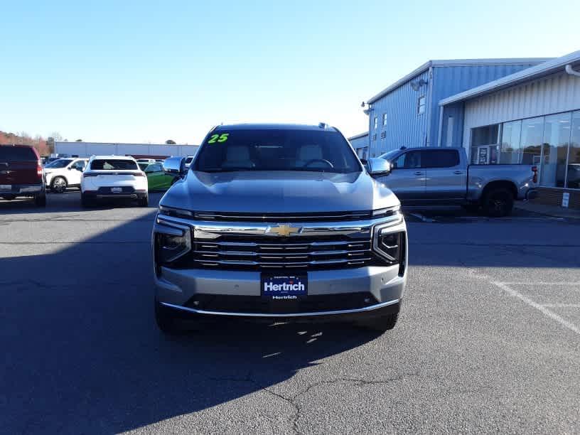 new 2025 Chevrolet Suburban car