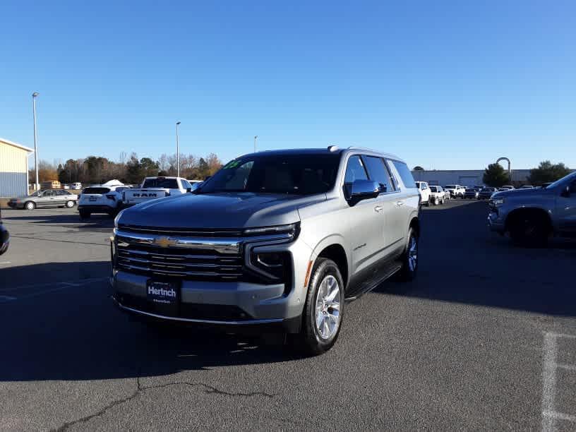 new 2025 Chevrolet Suburban car