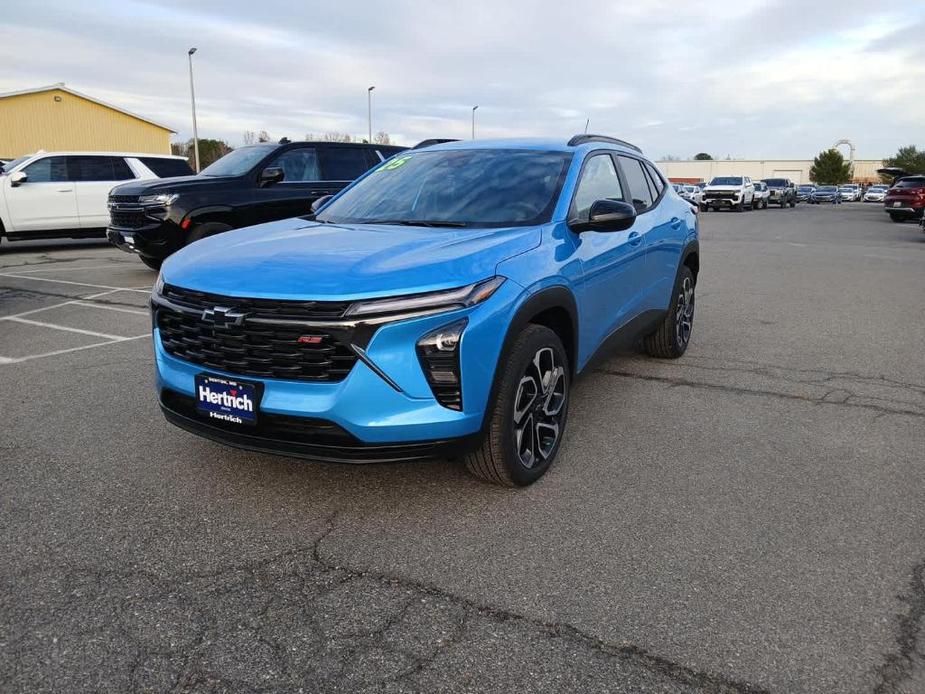 new 2025 Chevrolet Trax car