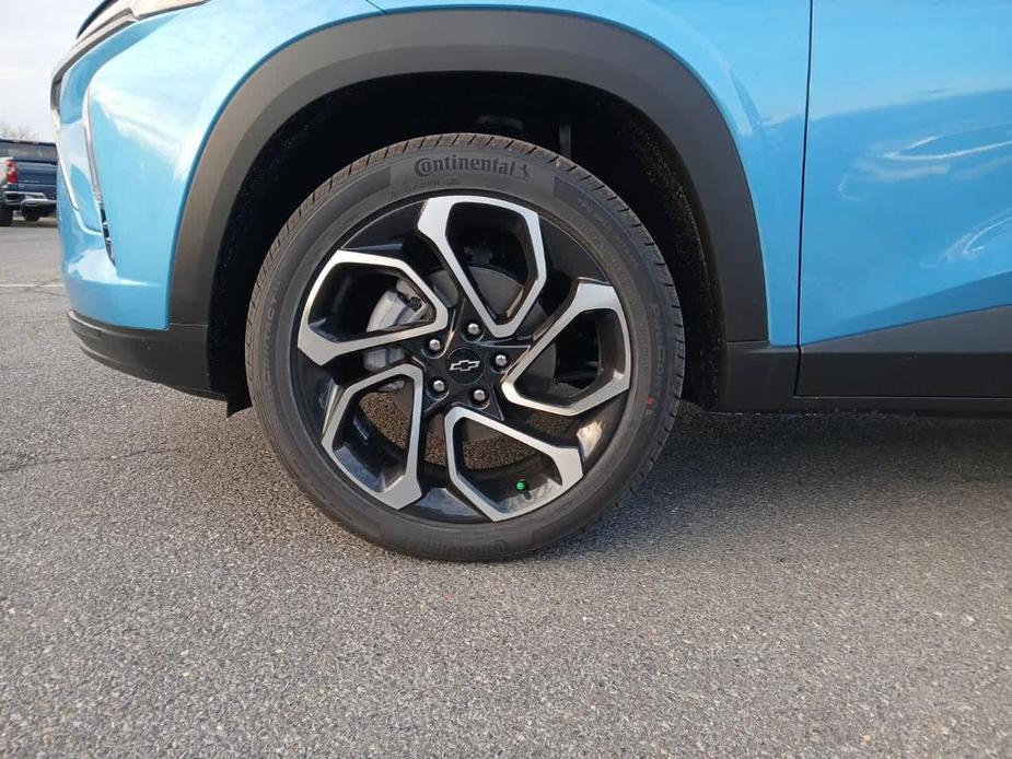 new 2025 Chevrolet Trax car