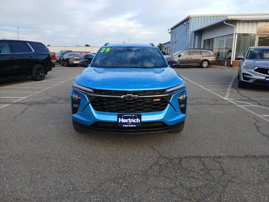 new 2025 Chevrolet Trax car