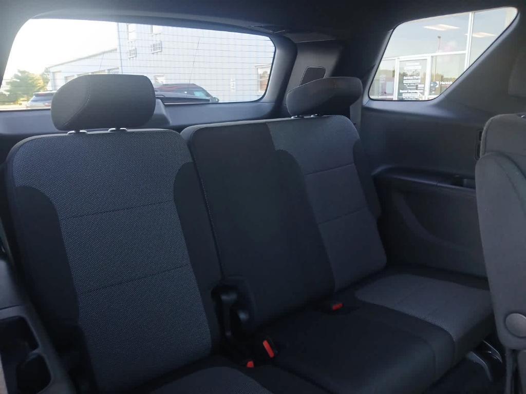 used 2022 Chevrolet Traverse car, priced at $31,400