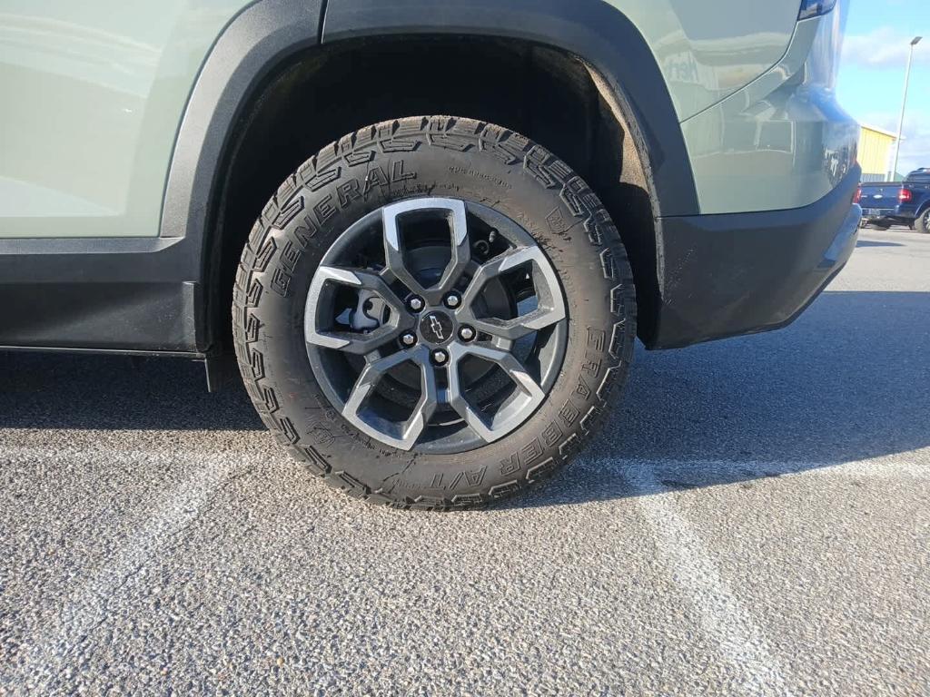 new 2026 Chevrolet Equinox car, priced at $37,395