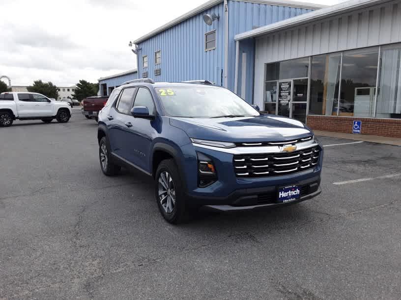 new 2025 Chevrolet Equinox car, priced at $32,720