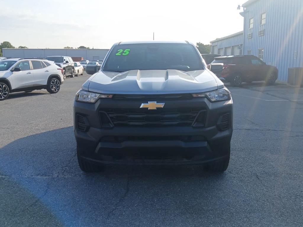 new 2025 Chevrolet Colorado car, priced at $39,155