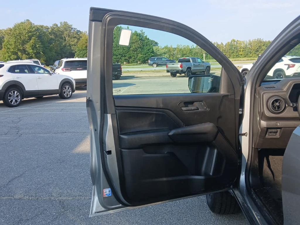 new 2025 Chevrolet Colorado car, priced at $39,155