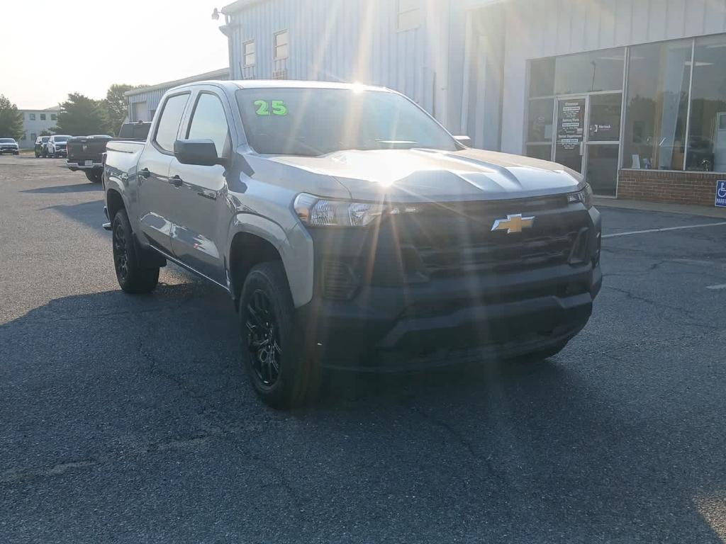 new 2025 Chevrolet Colorado car, priced at $39,155