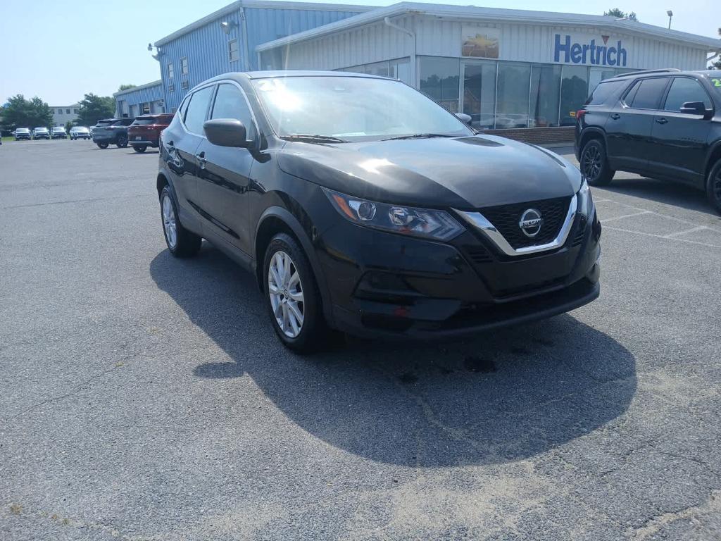 used 2021 Nissan Rogue Sport car, priced at $15,497