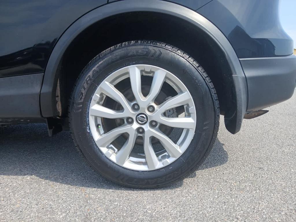 used 2021 Nissan Rogue Sport car, priced at $15,497