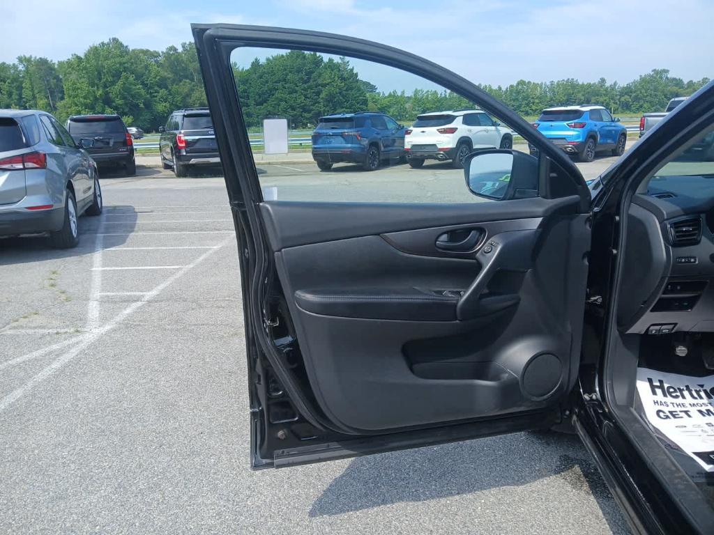 used 2021 Nissan Rogue Sport car, priced at $15,497