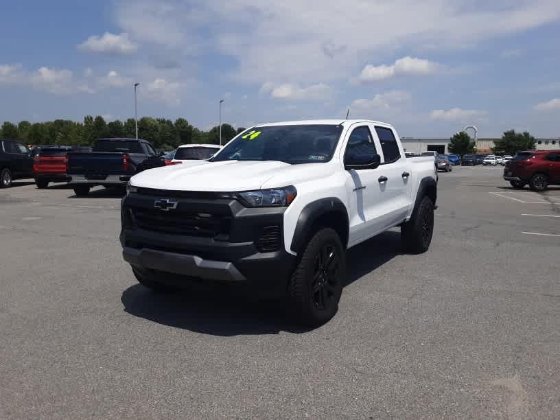 new 2024 Chevrolet Colorado car, priced at $42,040