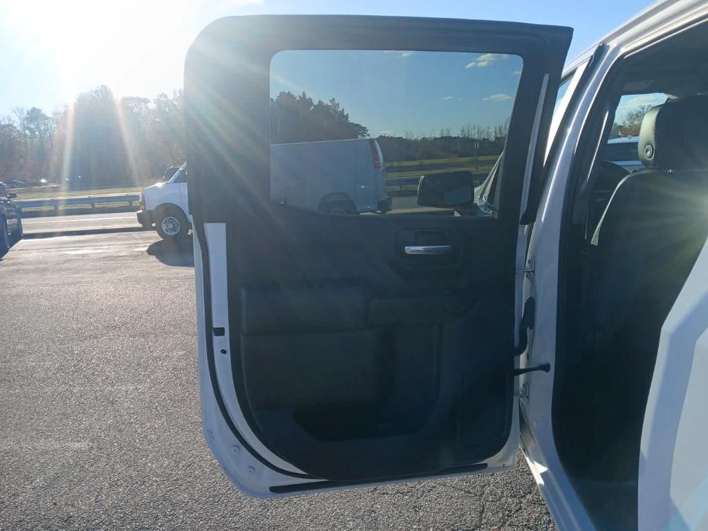 used 2022 Chevrolet Silverado 1500 car, priced at $31,800