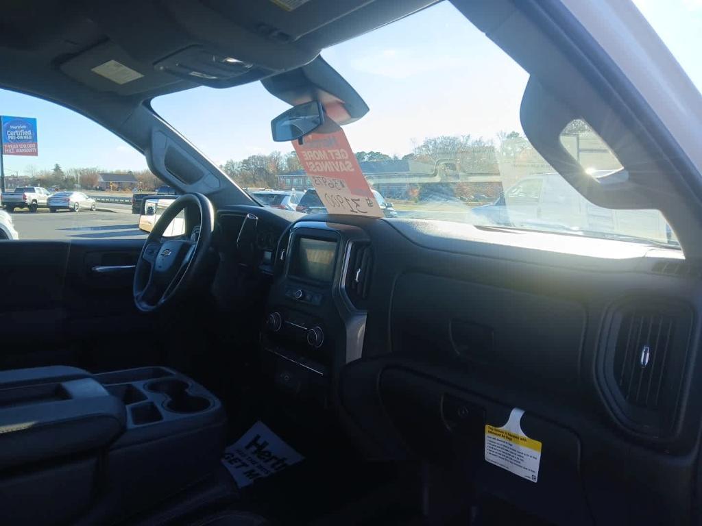 used 2022 Chevrolet Silverado 1500 car, priced at $31,800