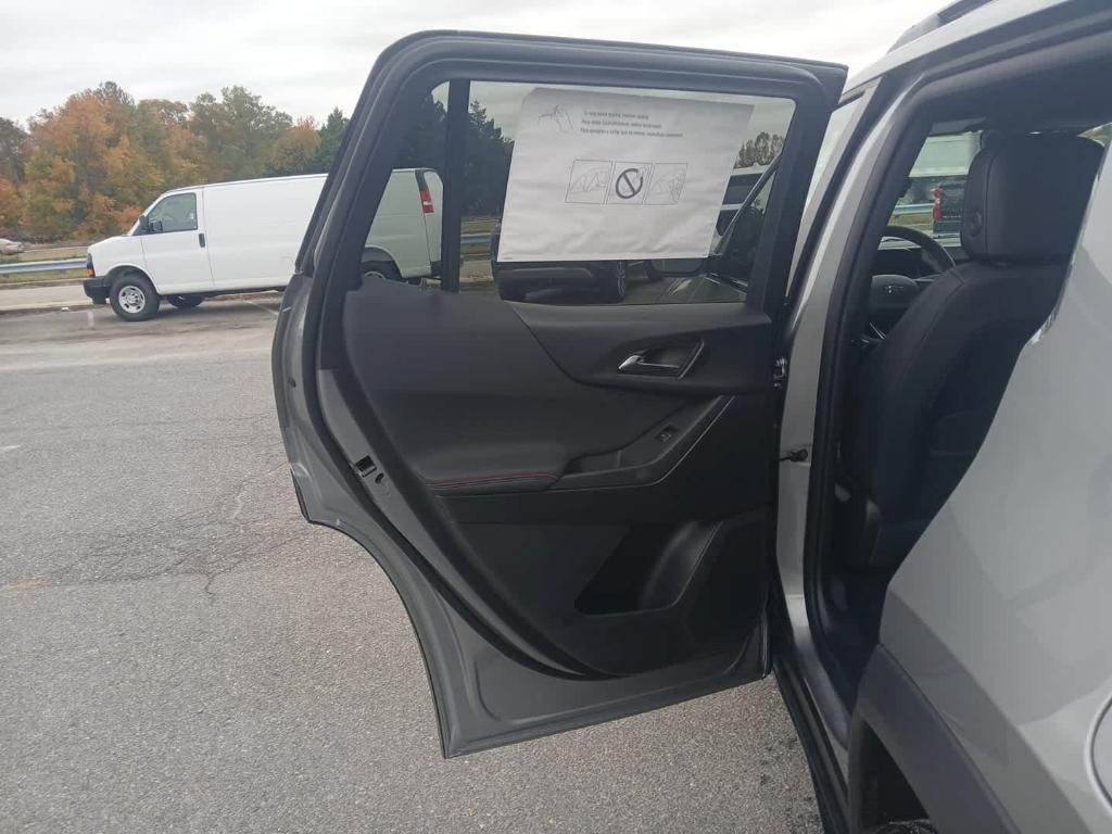 new 2026 Chevrolet Equinox car, priced at $35,490