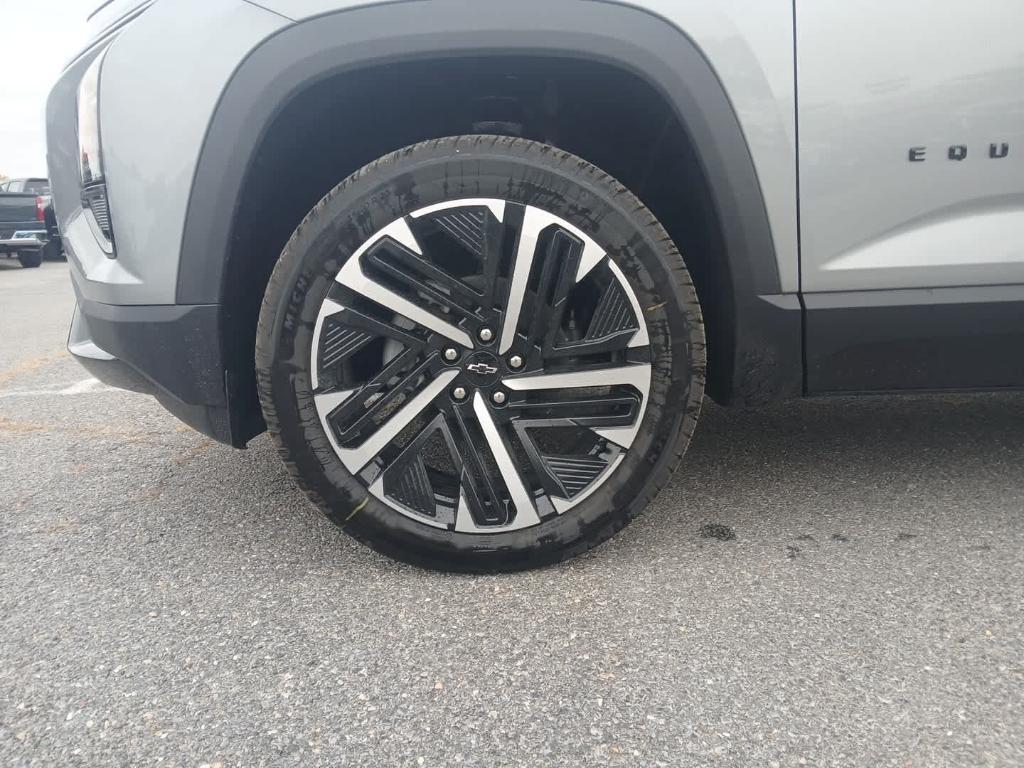 new 2026 Chevrolet Equinox car, priced at $35,490