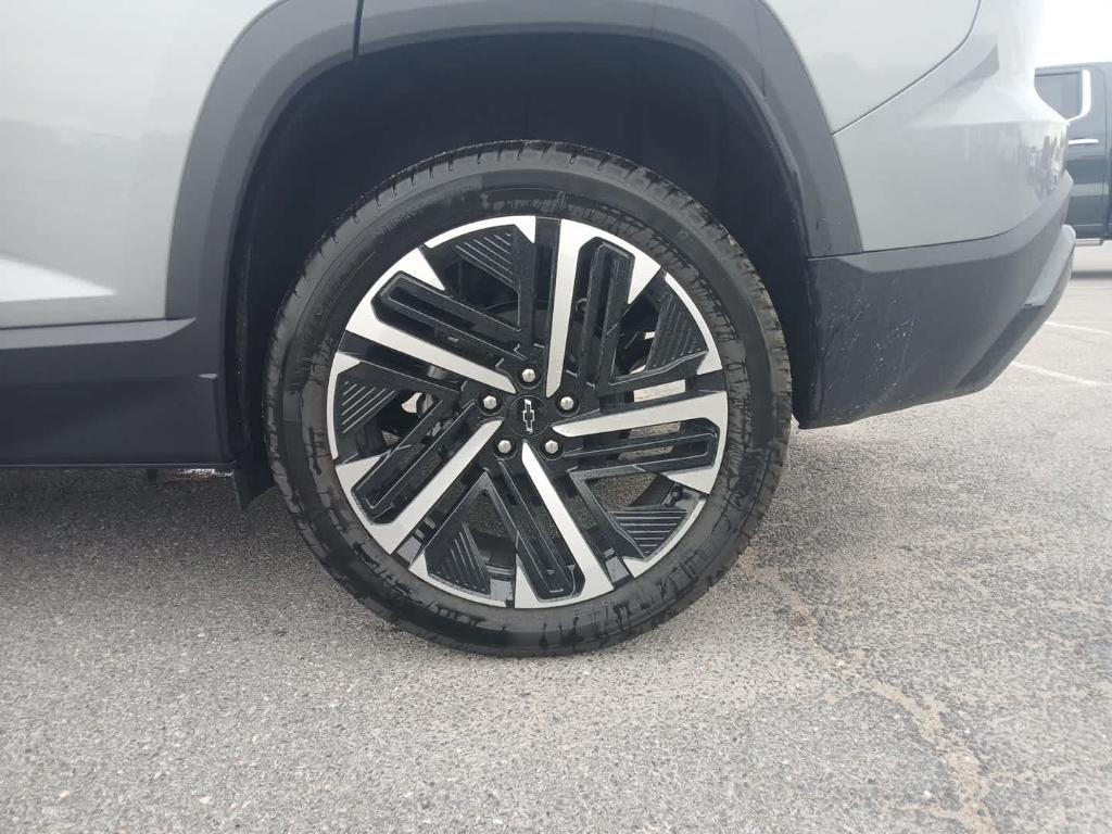 new 2026 Chevrolet Equinox car, priced at $35,490