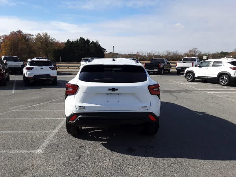 new 2025 Chevrolet Trax car, priced at $24,895