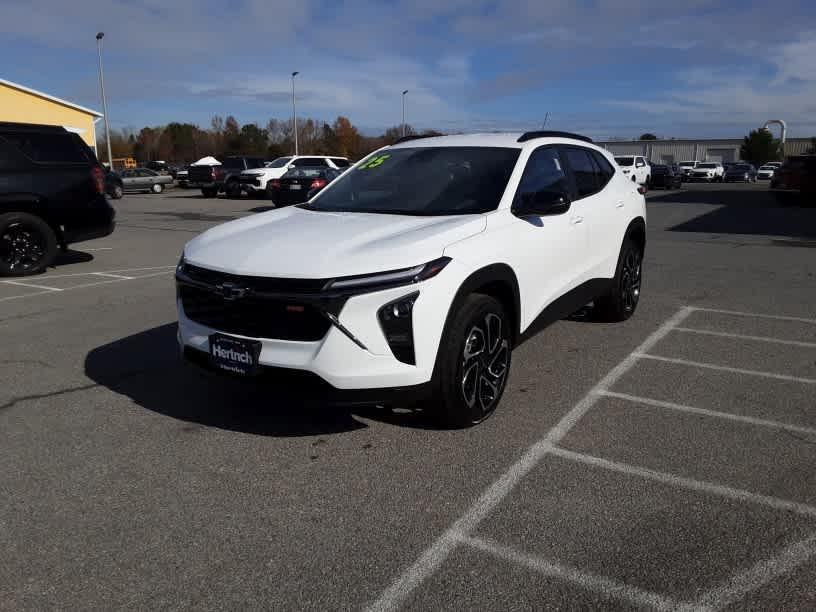 new 2025 Chevrolet Trax car, priced at $24,895