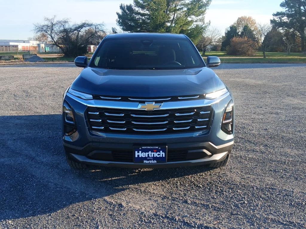 new 2026 Chevrolet Equinox car, priced at $30,495