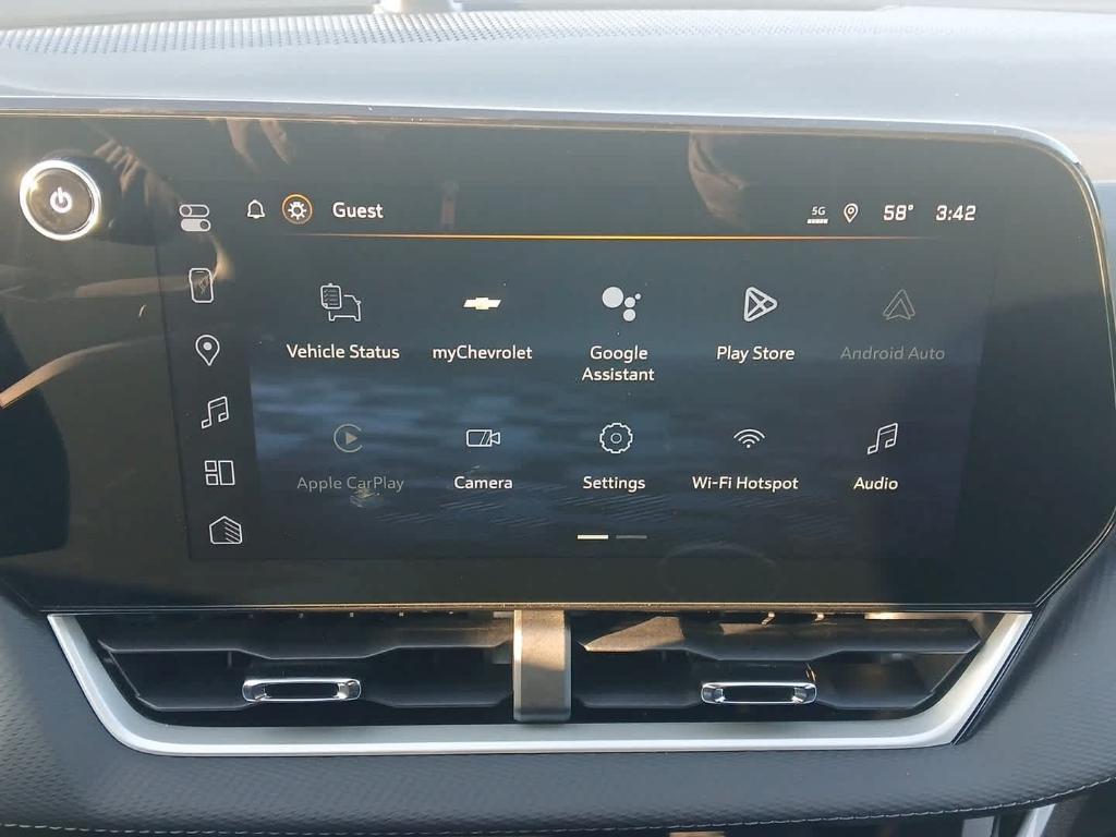 new 2026 Chevrolet Equinox car, priced at $30,495