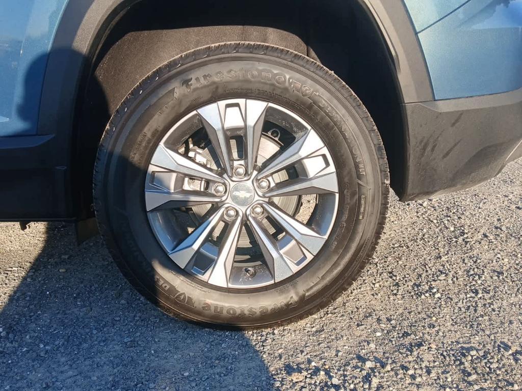 new 2026 Chevrolet Equinox car, priced at $30,495