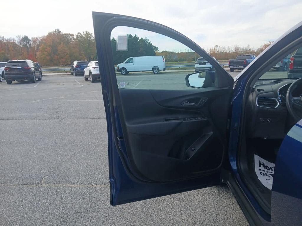 used 2022 Chevrolet Equinox car, priced at $23,997