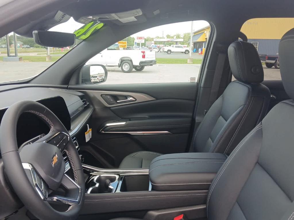 new 2026 Chevrolet Traverse car, priced at $44,796