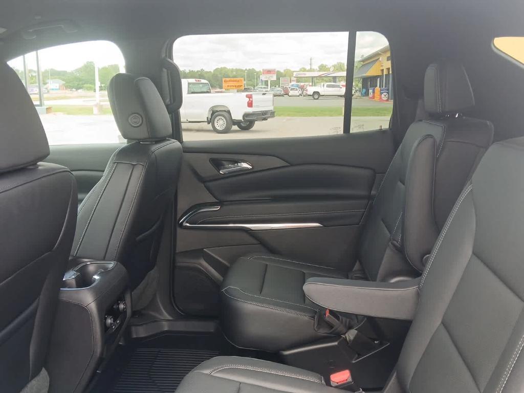 new 2026 Chevrolet Traverse car, priced at $44,796