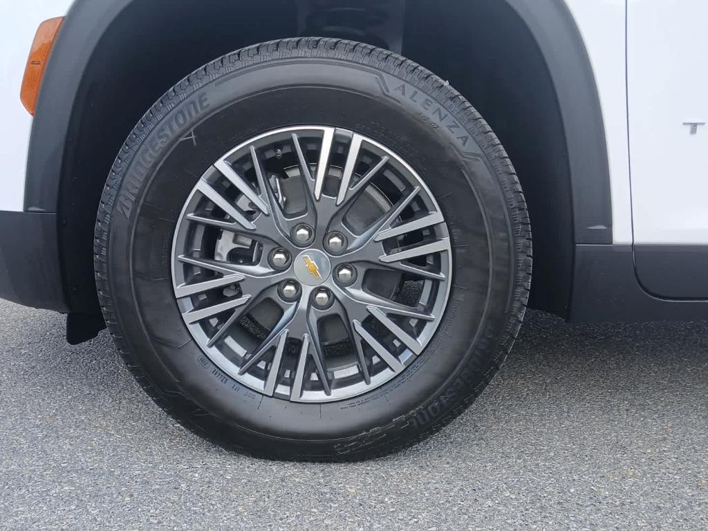 new 2026 Chevrolet Traverse car, priced at $44,796