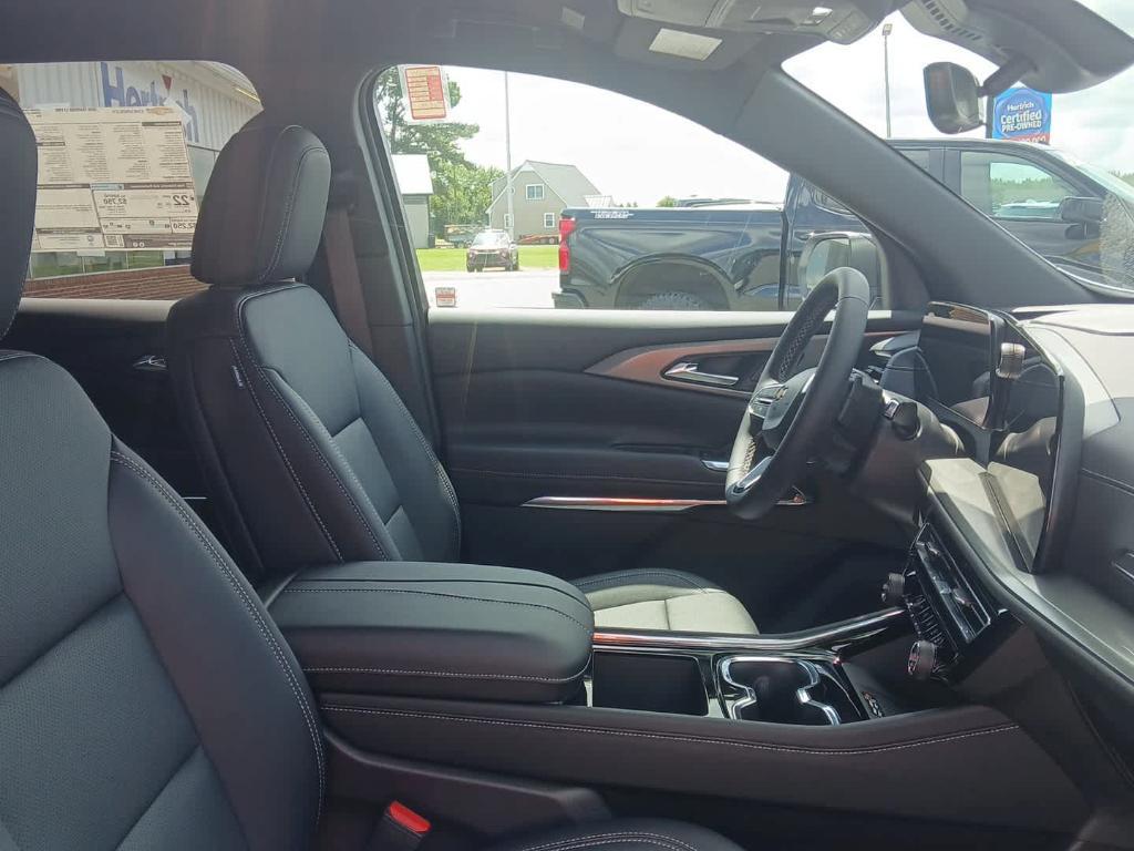 new 2026 Chevrolet Traverse car, priced at $44,796