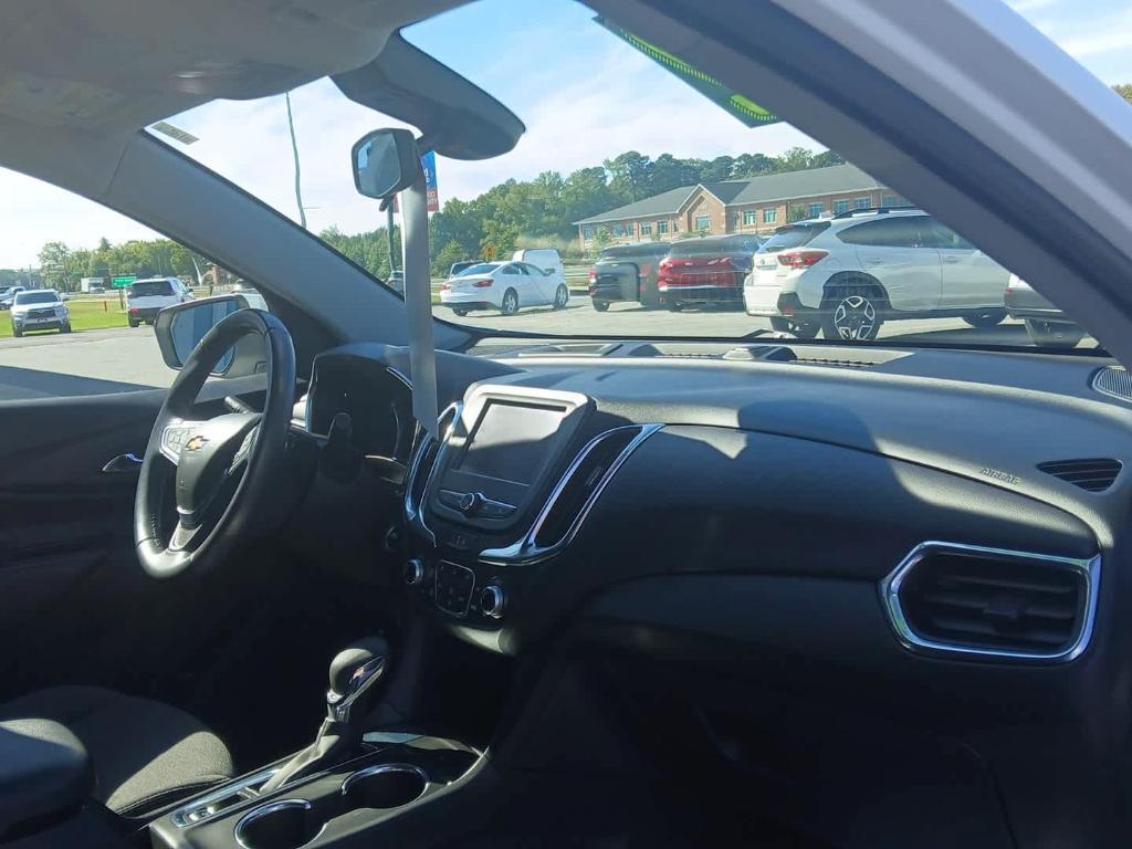 used 2022 Chevrolet Equinox car, priced at $23,100