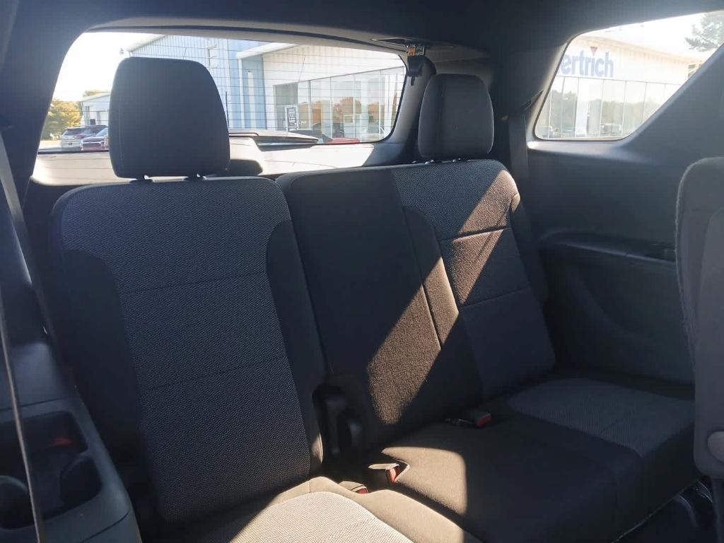 used 2022 Chevrolet Traverse car, priced at $30,388
