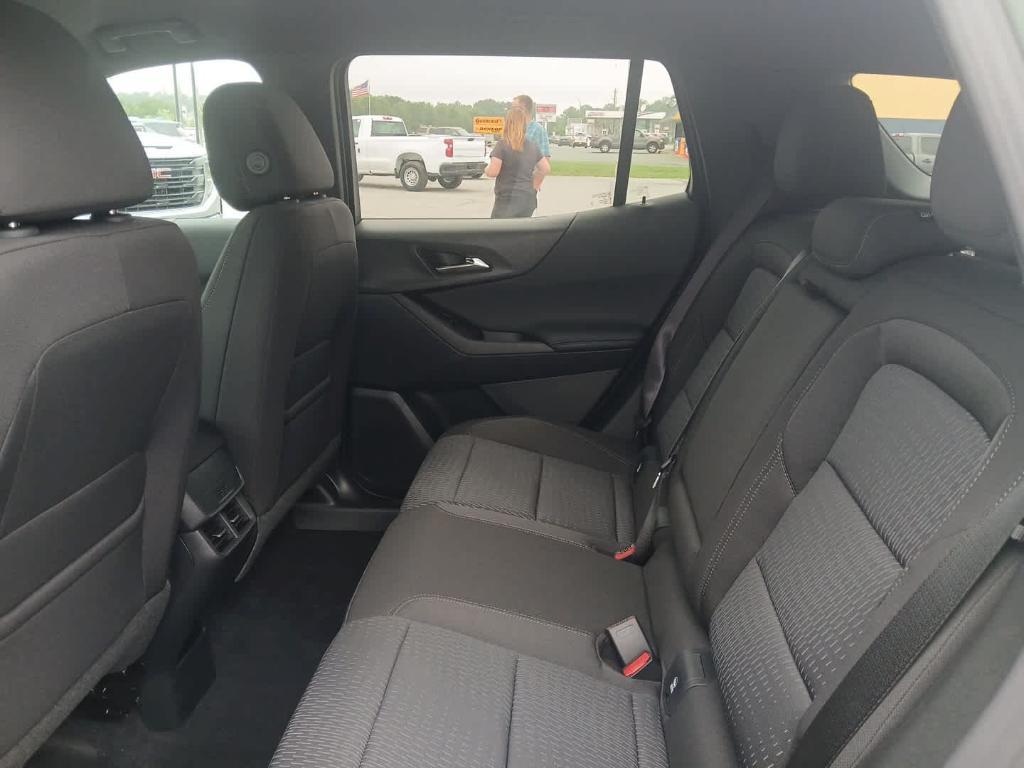 new 2026 Chevrolet Equinox car, priced at $31,446