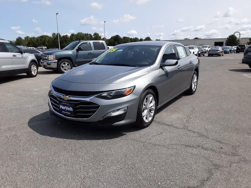 new 2025 Chevrolet Malibu car, priced at $29,545