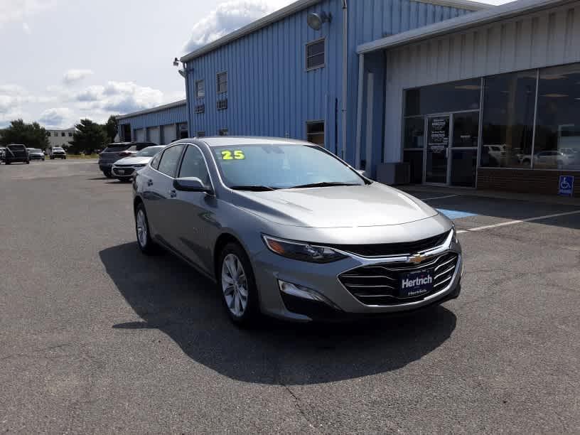 new 2025 Chevrolet Malibu car, priced at $29,545