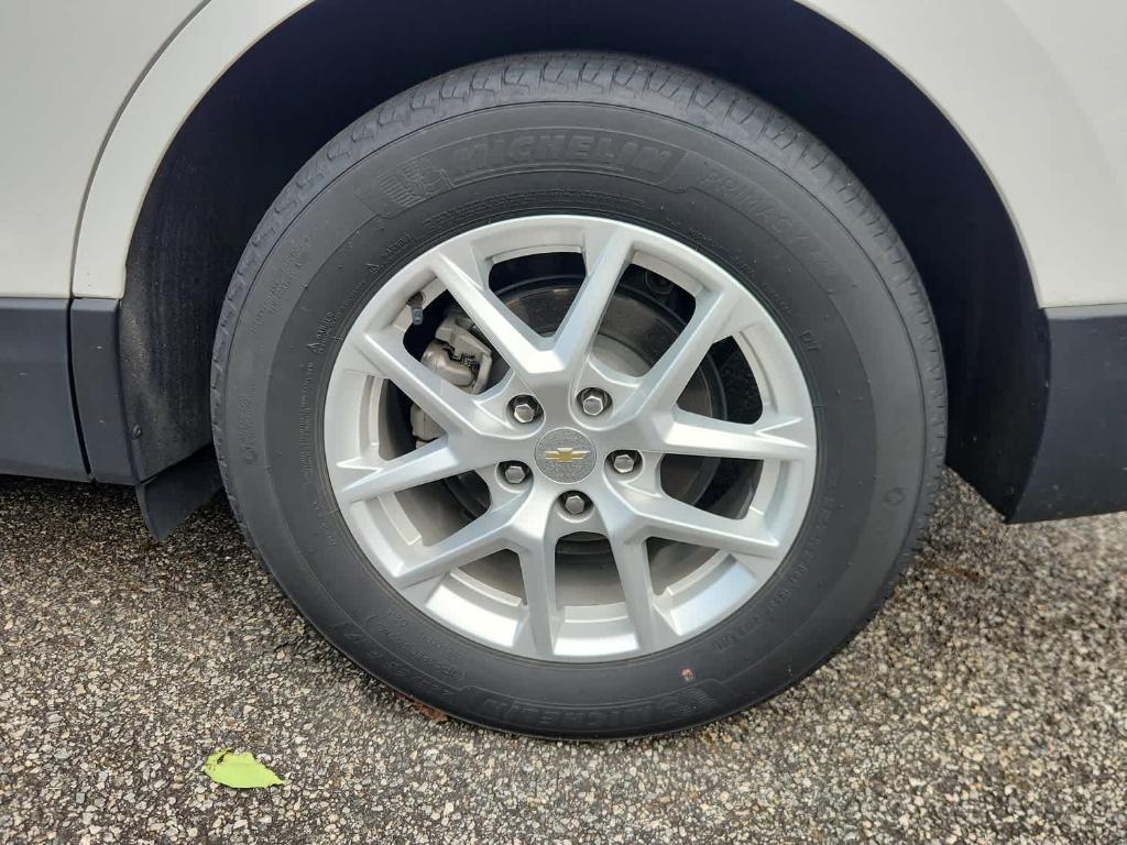 used 2024 Chevrolet Equinox car, priced at $22,900