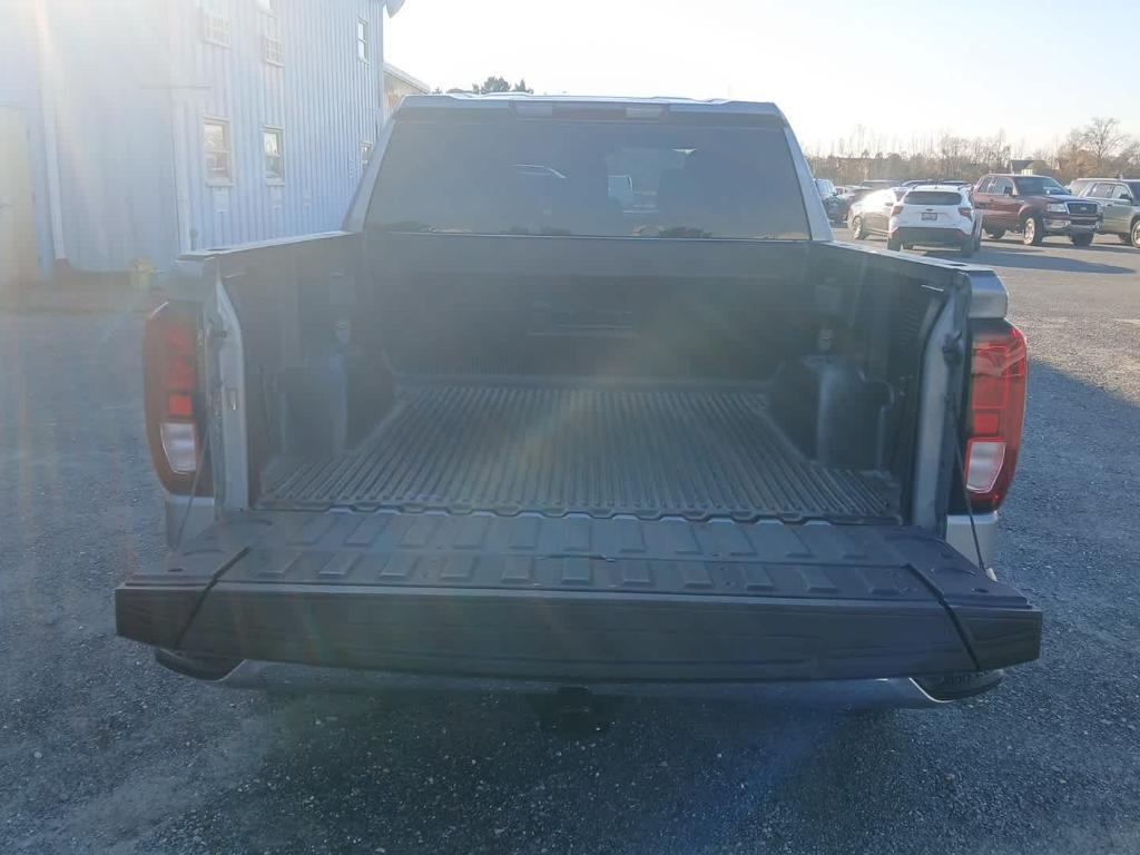 used 2024 GMC Sierra 1500 car, priced at $37,900