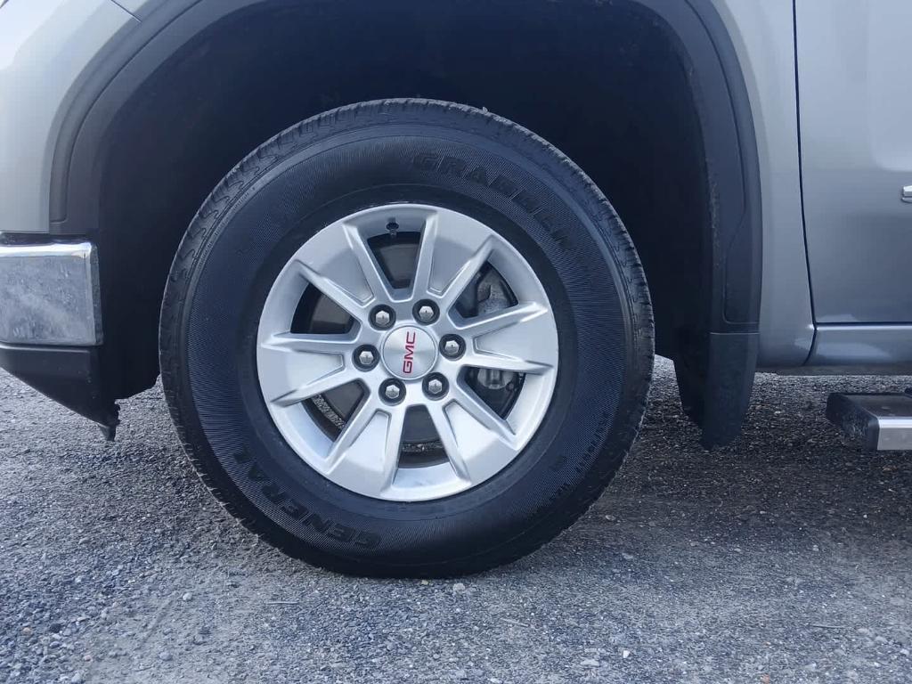 used 2024 GMC Sierra 1500 car, priced at $37,900